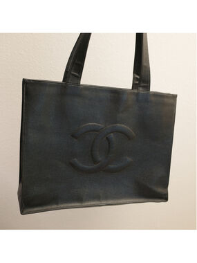 CHANEL Caviar CC Vintage Large Shoulder Tote Bag